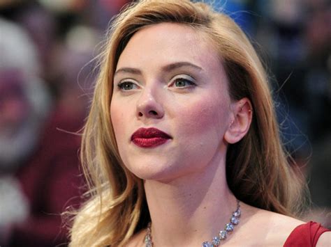 scarlette johansson boobs|Scarlett Johanssons Height, Weight, and Body Measurements ...